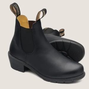 #1671
WOMEN'S SERIES
HEELED BOOTS - BLACK